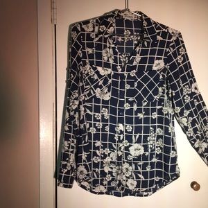 Express navy floral deep V button up